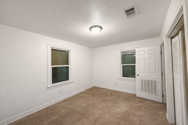 3408 S Hughes Avenue, Fort Worth, TX 76119