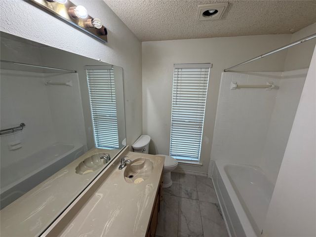 2907 Hilltop Drive, Euless, TX 76039