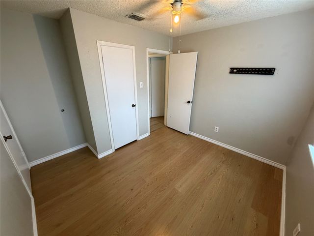 2907 Hilltop Drive, Euless, TX 76039