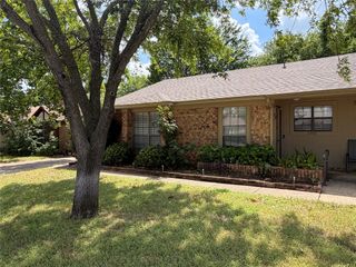 2907 Hilltop Drive, Euless, TX 76039