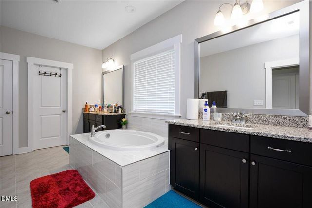2713 Tunstall Grove Drive, Apex, NC 27523