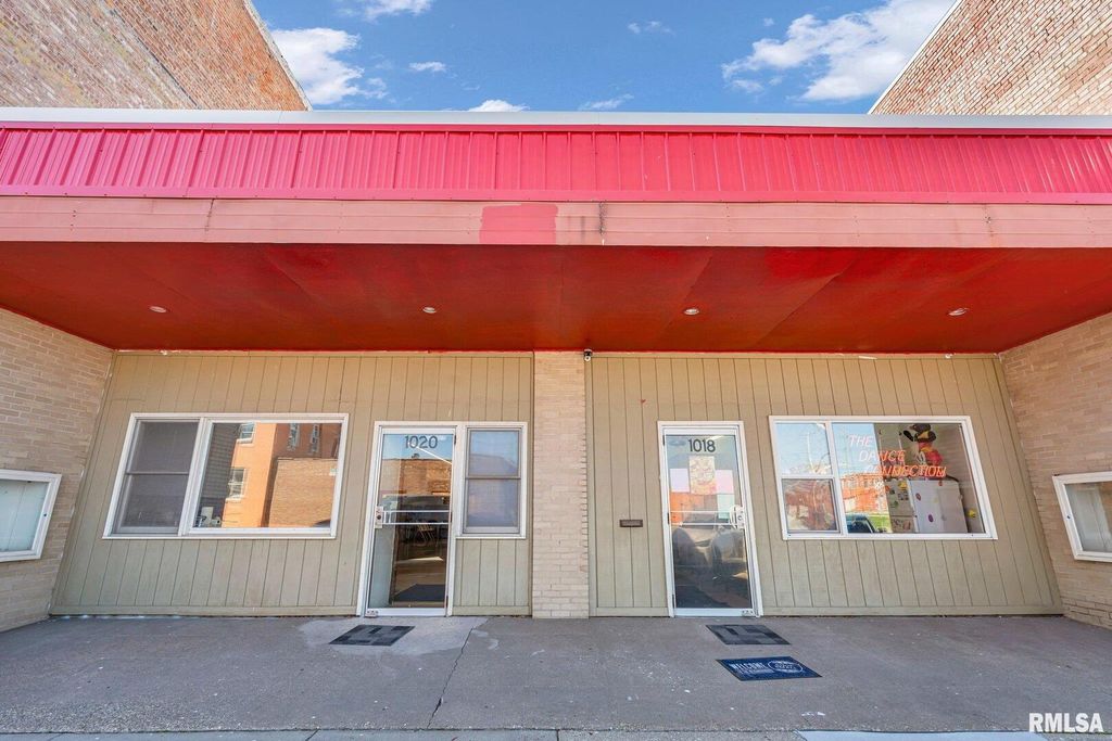 1018 15TH Avenue, East Moline, IL 61244