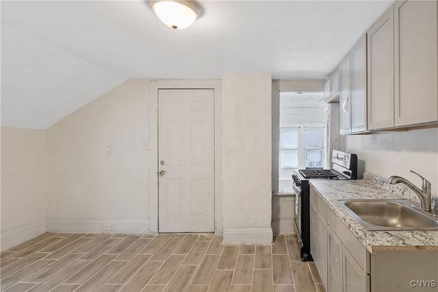 1210 Carbon Street, Syracuse, NY 13208