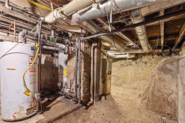 1210 Carbon Street, Syracuse, NY 13208