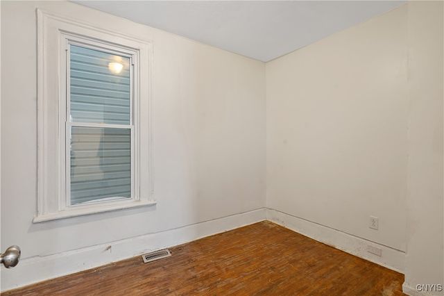 1210 Carbon Street, Syracuse, NY 13208