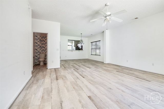 155 Alexander Way, Richmond Hill, GA 31324