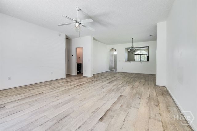 155 Alexander Way, Richmond Hill, GA 31324