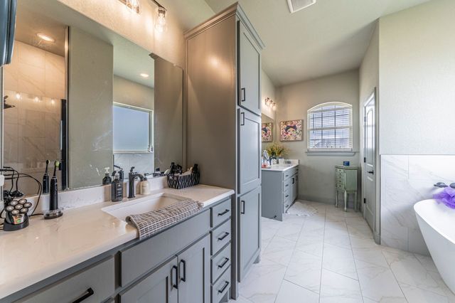 1072 Uplift Drive, Weatherford, TX 76087