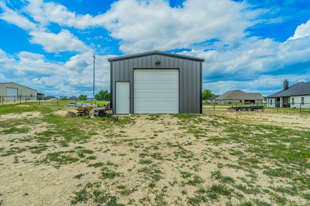 1072 Uplift Drive, Weatherford, TX 76087