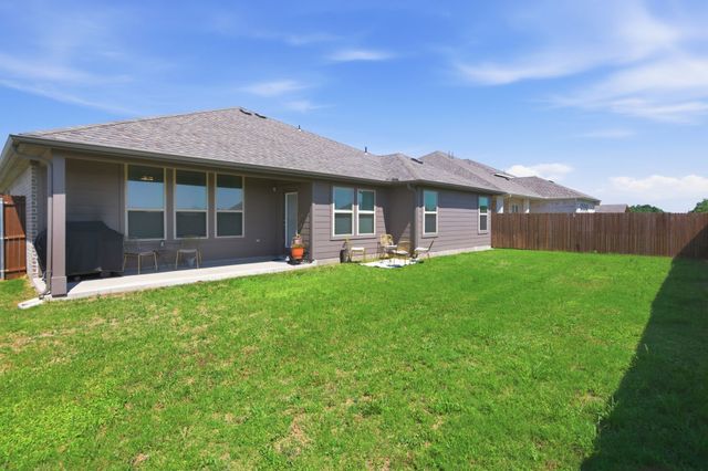420 Basalt Drive, Azle, TX 76020