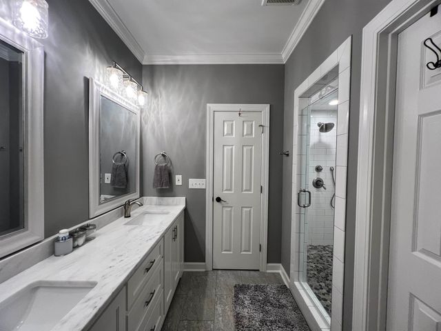 166 Stoneridge Drive, Chesnee, SC 29323