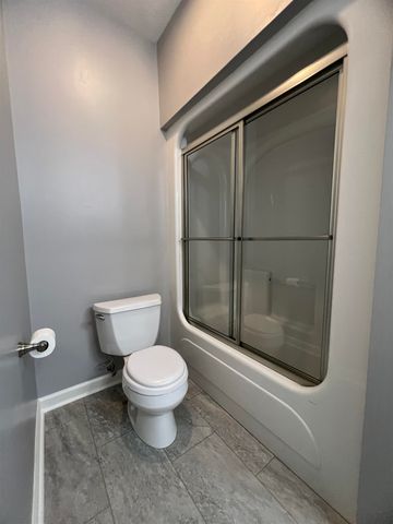 166 Stoneridge Drive, Chesnee, SC 29323