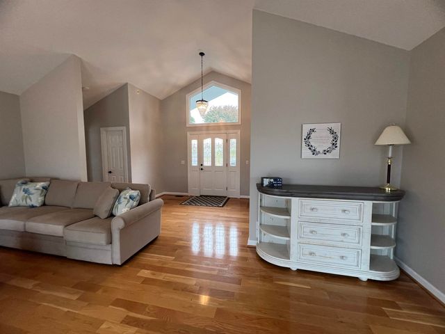 166 Stoneridge Drive, Chesnee, SC 29323