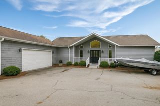 166 Stoneridge Drive, Chesnee, SC 29323