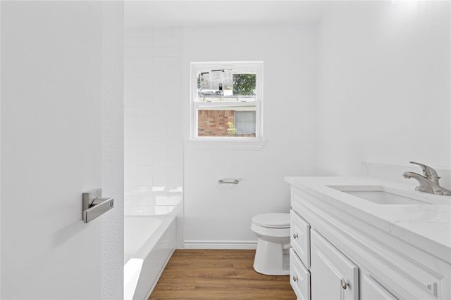 7800 Arnold Terrace, North Richland Hills, TX 76180