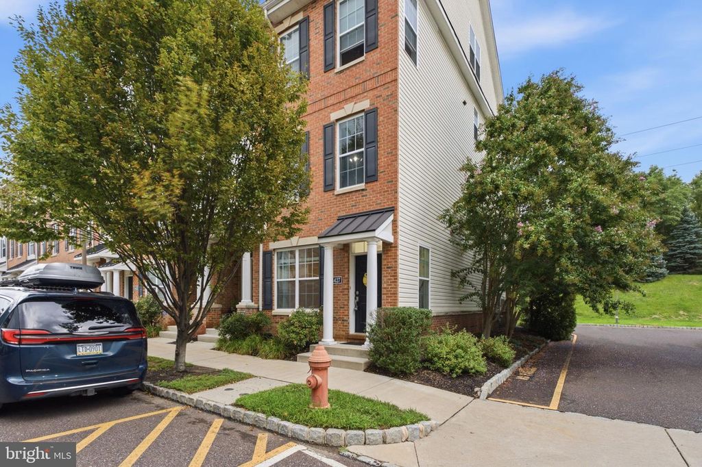 4427 DRIFTWOOD DR #105, PHILADELPHIA, PA 19129 — exterior