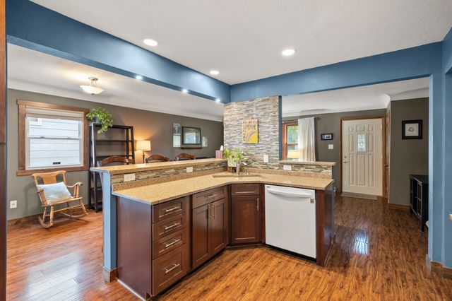 2831 SE 10th Street, Des Moines, IA 50315