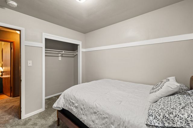 2831 SE 10th Street, Des Moines, IA 50315