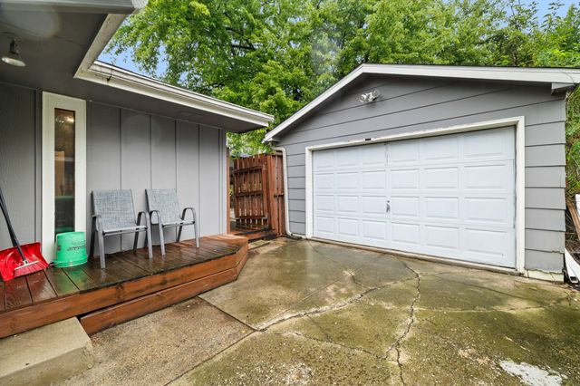 2831 SE 10th Street, Des Moines, IA 50315