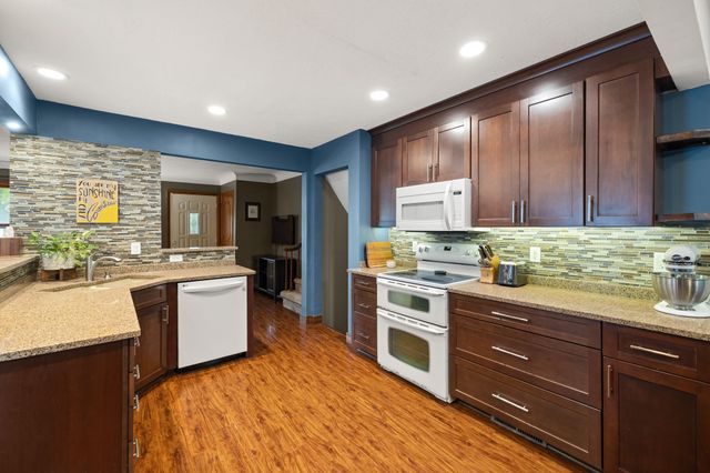 2831 SE 10th Street, Des Moines, IA 50315