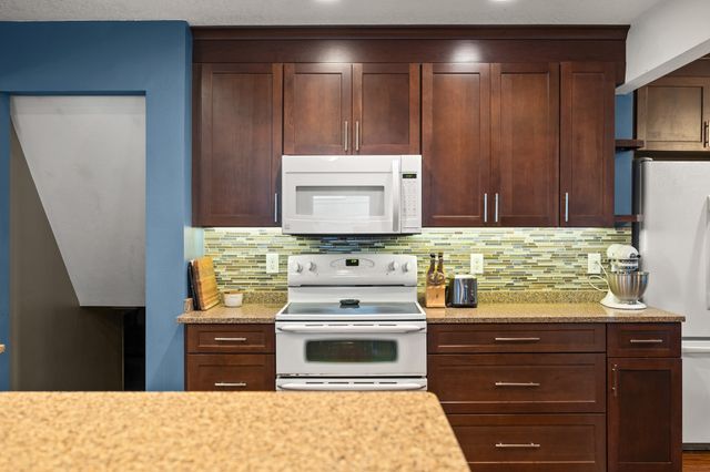 2831 SE 10th Street, Des Moines, IA 50315