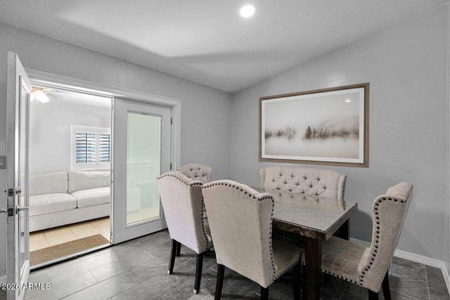 2103 W PALOMINO Drive, Chandler, AZ 85224