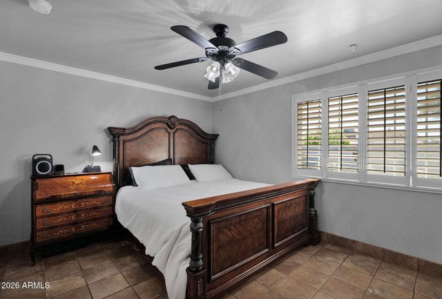 2103 W PALOMINO Drive, Chandler, AZ 85224