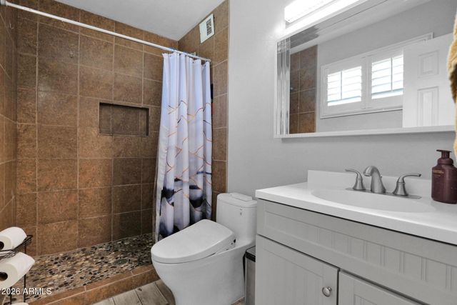 2103 W PALOMINO Drive, Chandler, AZ 85224