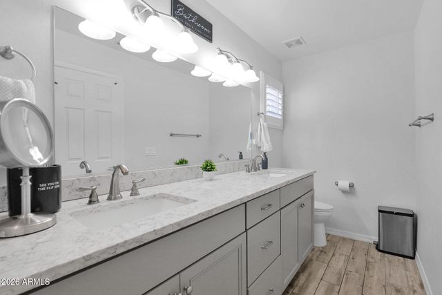 2103 W PALOMINO Drive, Chandler, AZ 85224