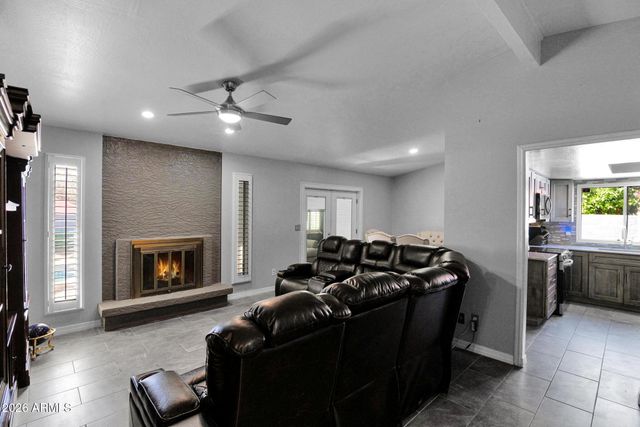 2103 W PALOMINO Drive, Chandler, AZ 85224