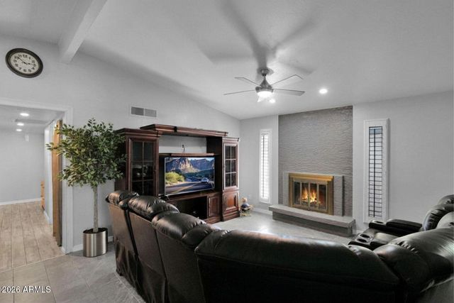 2103 W PALOMINO Drive, Chandler, AZ 85224