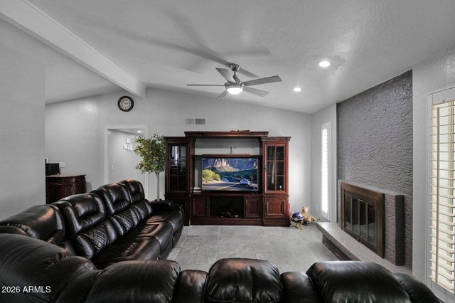 2103 W PALOMINO Drive, Chandler, AZ 85224