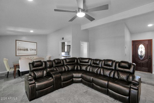 2103 W PALOMINO Drive, Chandler, AZ 85224