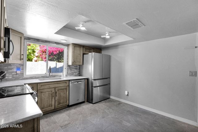 2103 W PALOMINO Drive, Chandler, AZ 85224