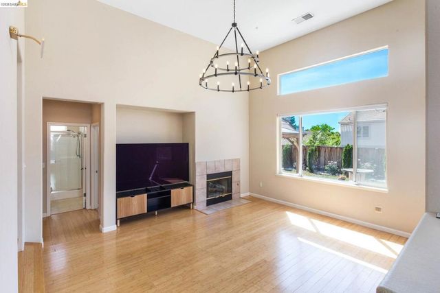 2902 Haddington Ct, Brentwood, CA 94513