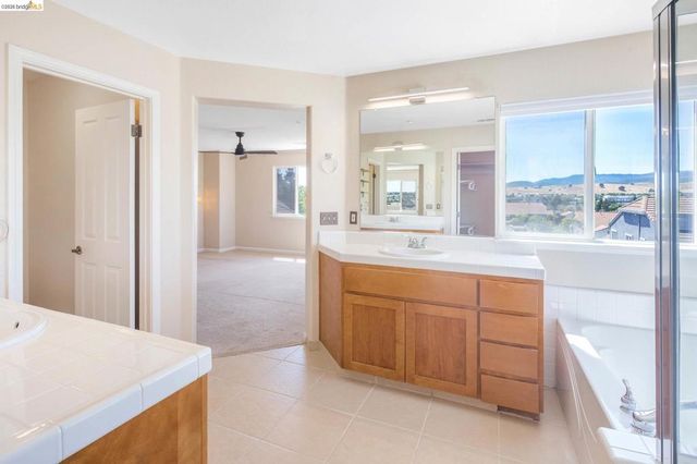 2902 Haddington Ct, Brentwood, CA 94513