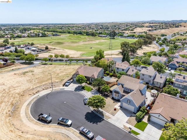 2902 Haddington Ct, Brentwood, CA 94513