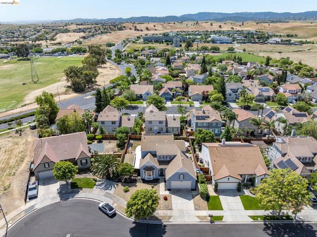 2902 Haddington Ct, Brentwood, CA 94513