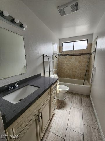 1823 Niblick Circle, Las Vegas, NV 89142