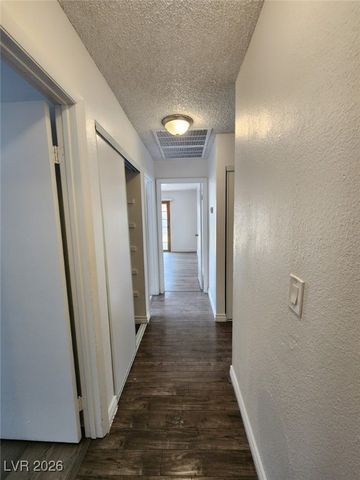 1823 Niblick Circle, Las Vegas, NV 89142