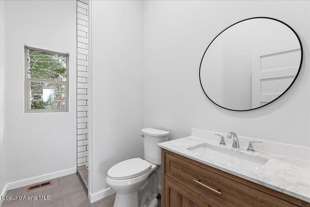 21941 S Lakeview DR, Worley, ID 83876