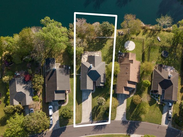 56 Wildflower Trail, Pawleys Island, SC 29585