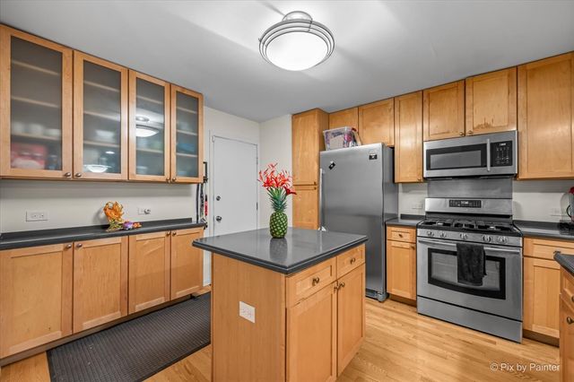 3822 Ashley Court, Rolling Meadows, IL 60008