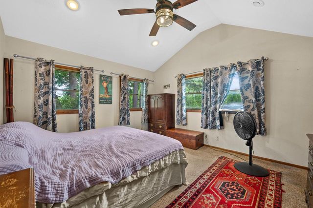 W271N2641 Pear Tree LANE, Pewaukee, WI 53072