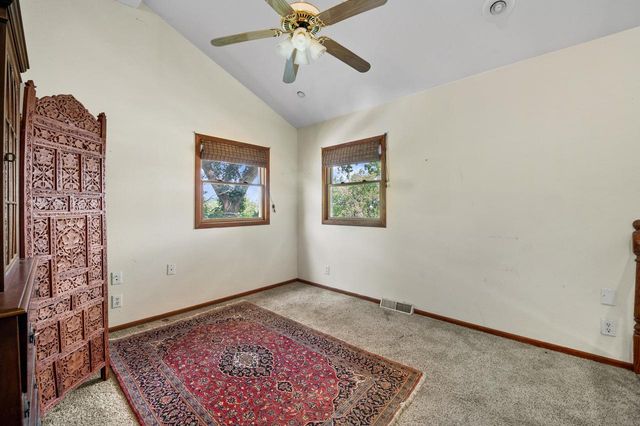 W271N2641 Pear Tree LANE, Pewaukee, WI 53072