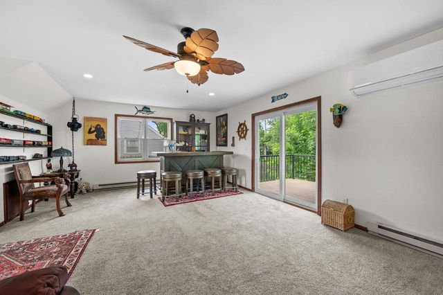 W271N2641 Pear Tree LANE, Pewaukee, WI 53072