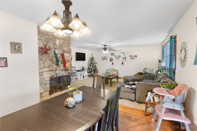 784 N Moccasin Place, Sapulpa, OK 74066