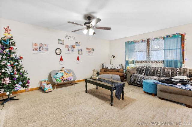 784 N Moccasin Place, Sapulpa, OK 74066