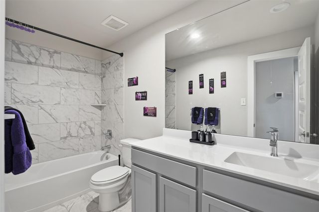 10907 W Fall Fern Circle, Houston, TX 77044