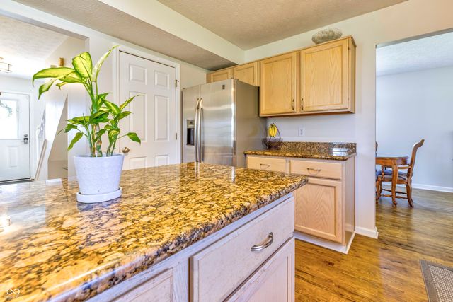 17872 Grassy Knoll Drive, Westfield, IN 46074